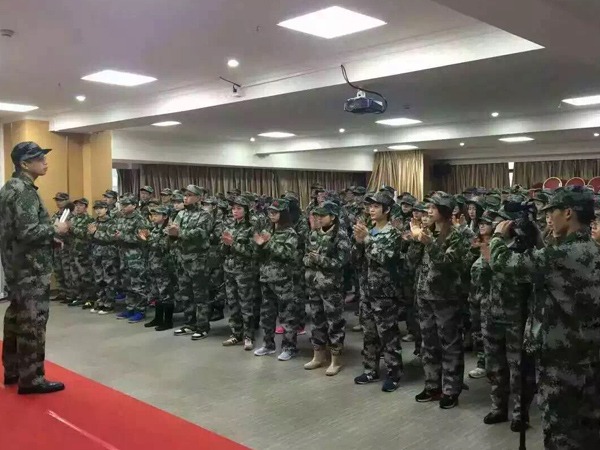 世界杯官网团队拓展训练